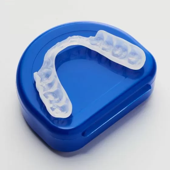 Is the night guard available for both upper and lower teeth?